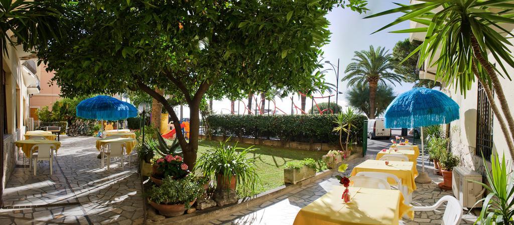 Hotel Lido ピエトラ・リーグレ エクステリア 写真